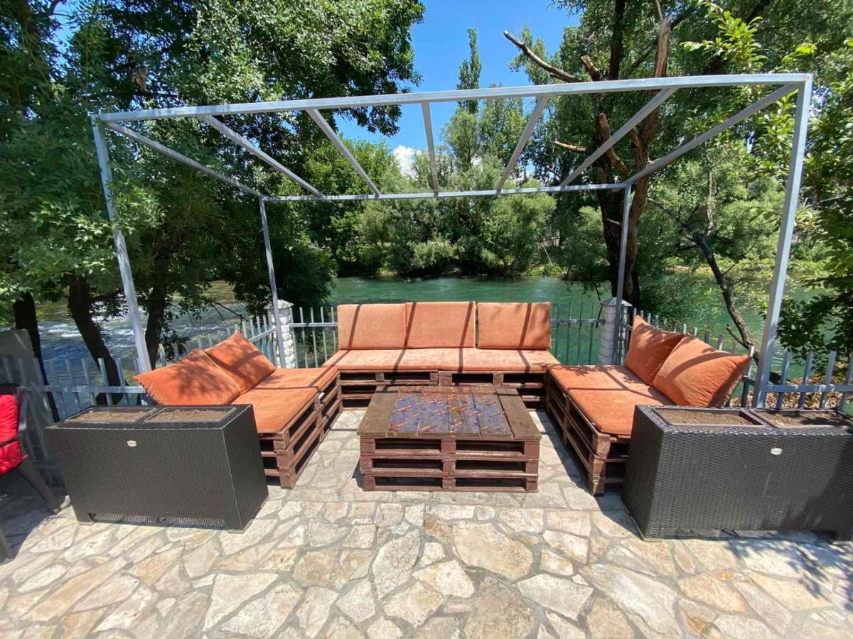 Private Riverside Villa Silvia Mostar Exterior photo